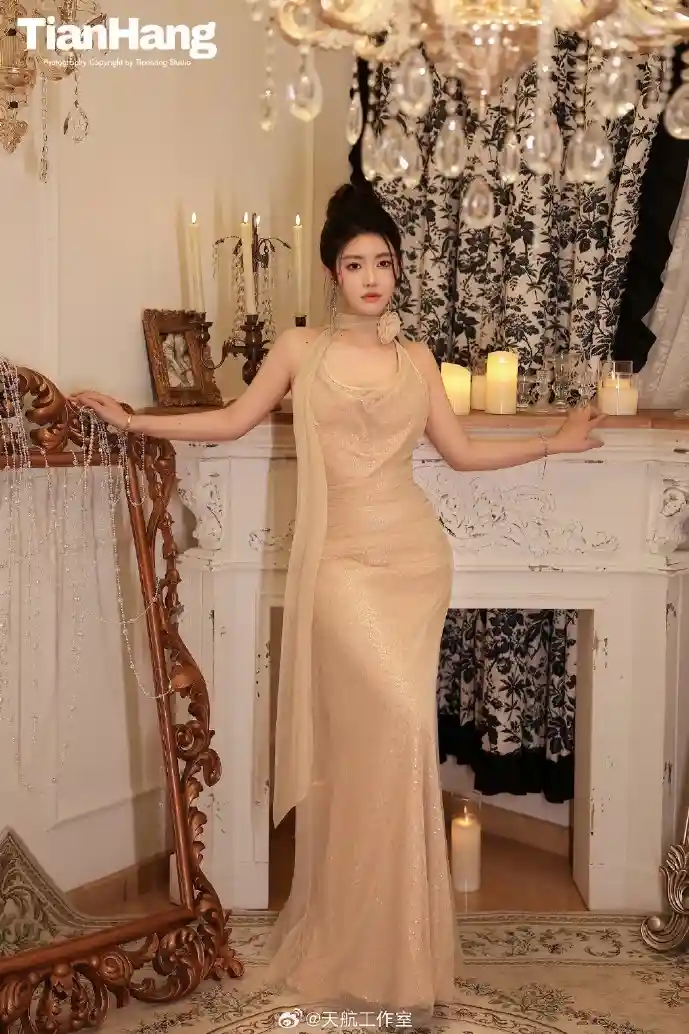 深夜使用下载家教机的学生